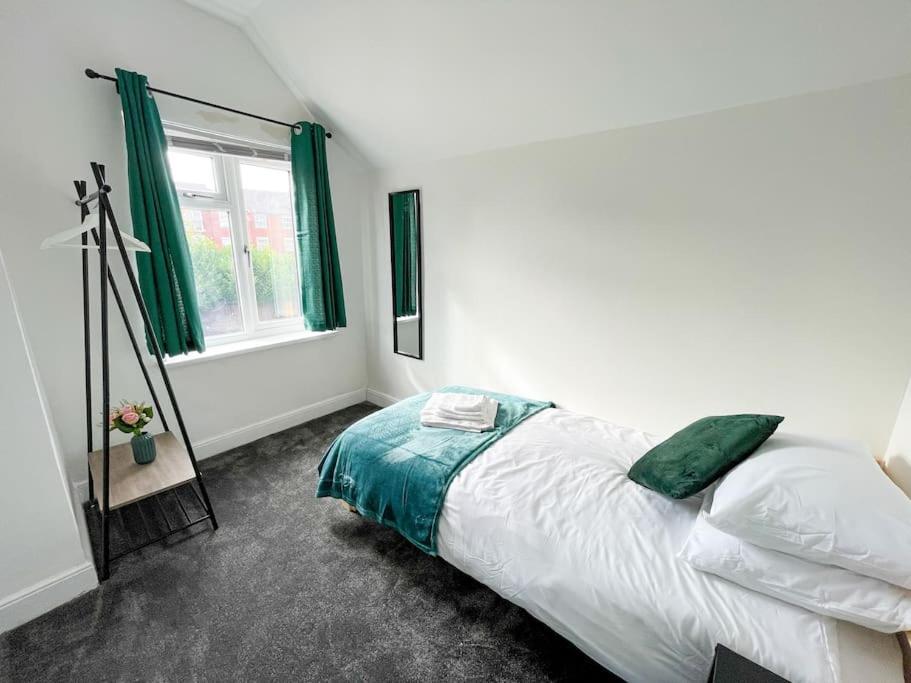 Perfect For Contractors & Families! 7 Beds Free Parking Apartamento Birmingham Exterior foto